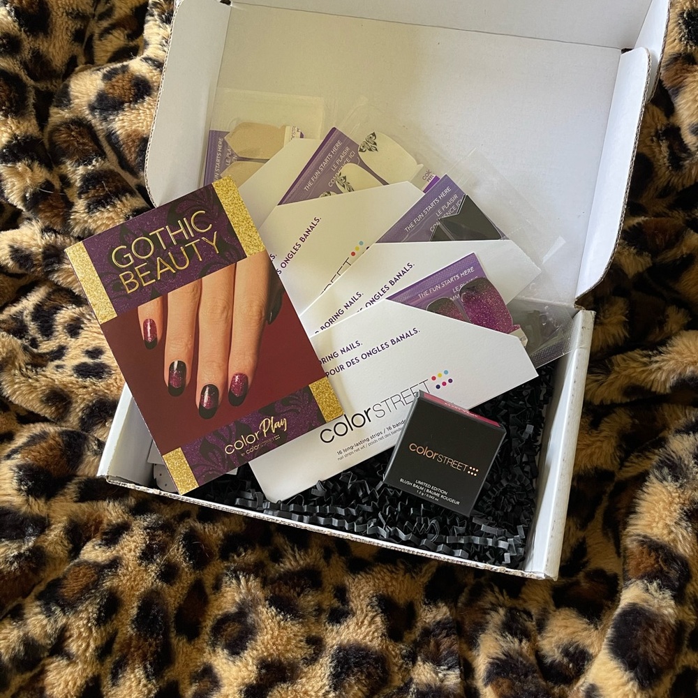 Color Street Color Play October 2023 Gothic Beauty subscription box
